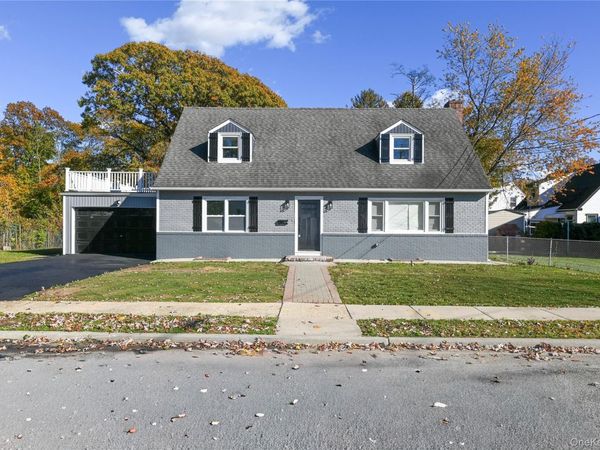 124 Willett Place, Roosevelt, NY 11575