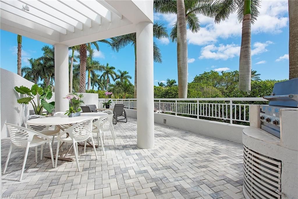 4151 Gulf Shore Blvd N, Unit 201, Naples, FL 34103 Photo