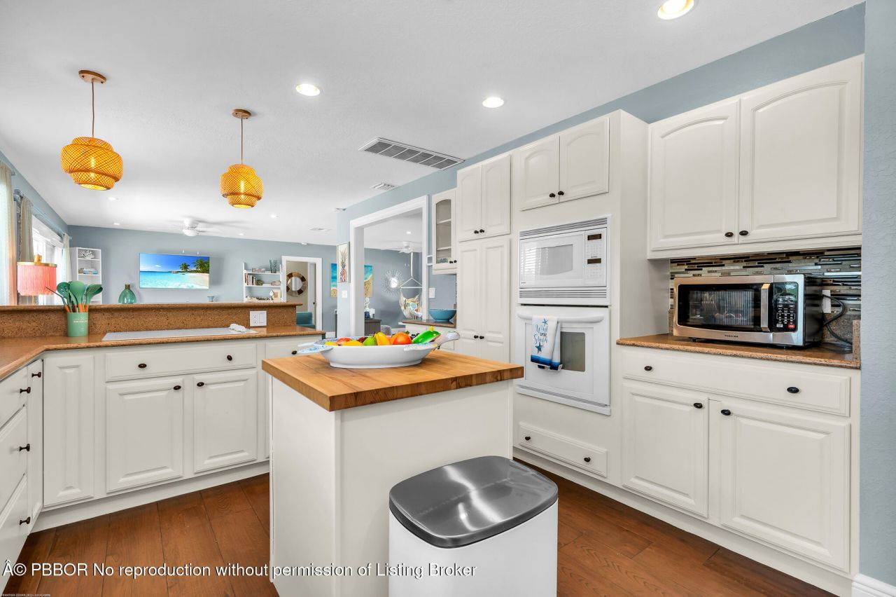 1124 Carambola Circle, West Palm Beach, FL 33406 Photo