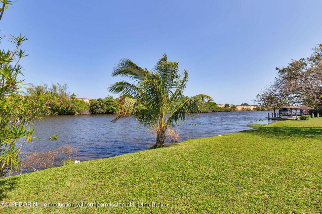 1124 Carambola Circle, West Palm Beach, FL 33406 Photo