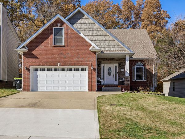 492 Parkvue Village Way, Clarksville, TN 37043