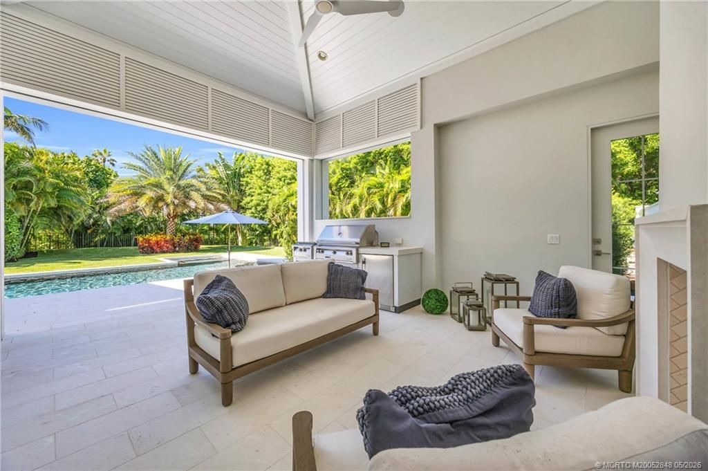 44 S Beach Road, Hobe Sound, FL 33455 Photo