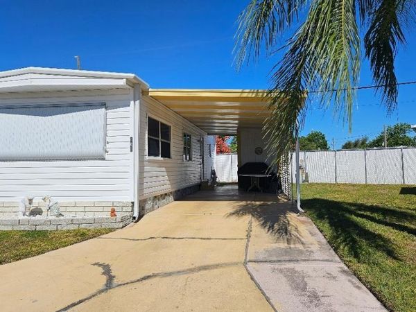 8300 N SEMINOLE BOULEVARD, Unit 403, SEMINOLE, FL 33772