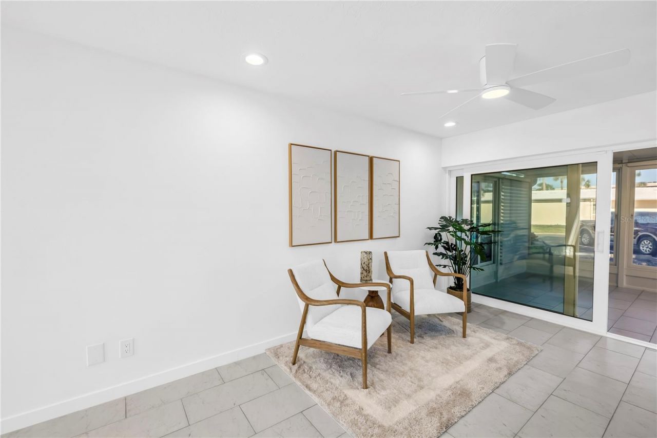 111 Whispering Sands Circle, Unit V38, Sarasota, FL 34242 Photo