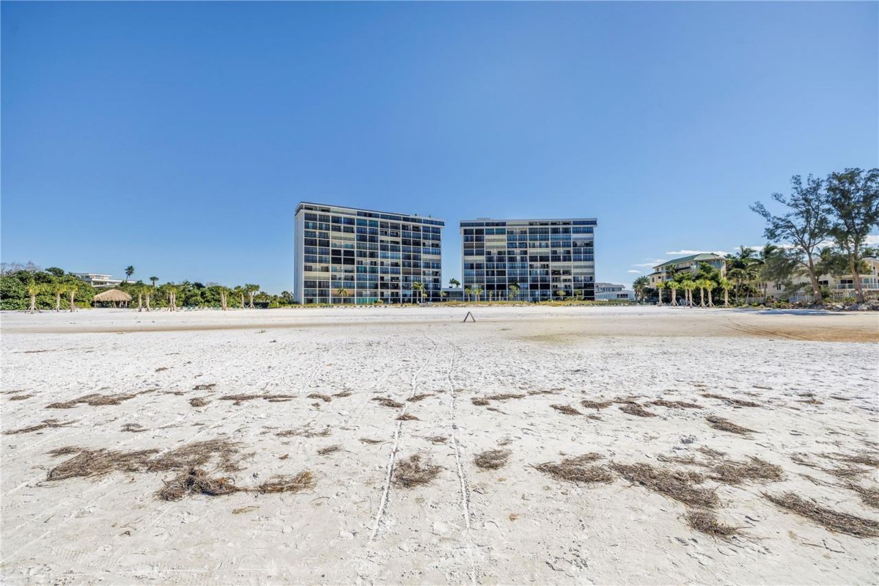 111 Whispering Sands Circle, Unit V38, Sarasota, FL 34242 Photo