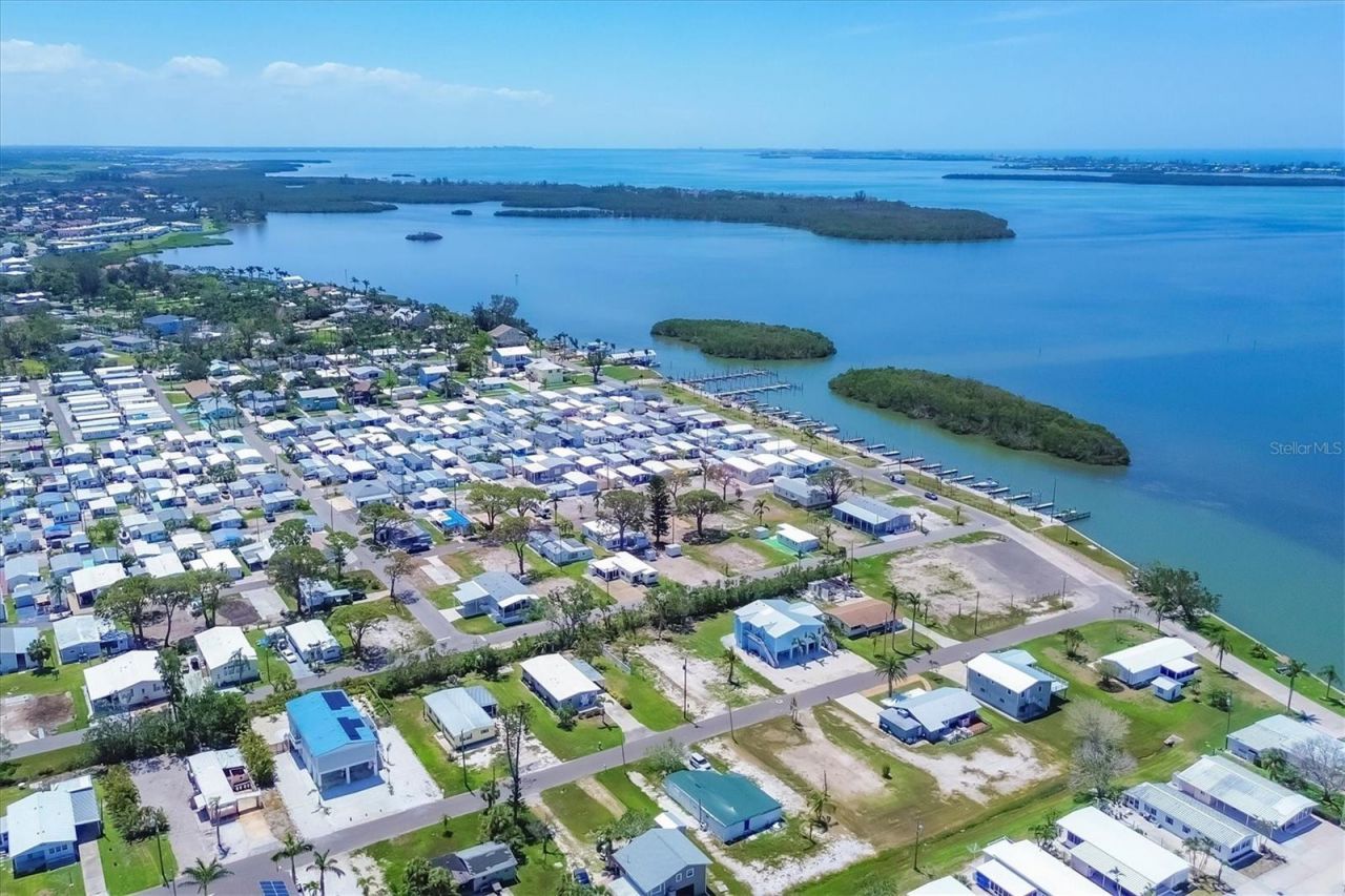 4515 106th Street W, Bradenton, FL 34210 Photo