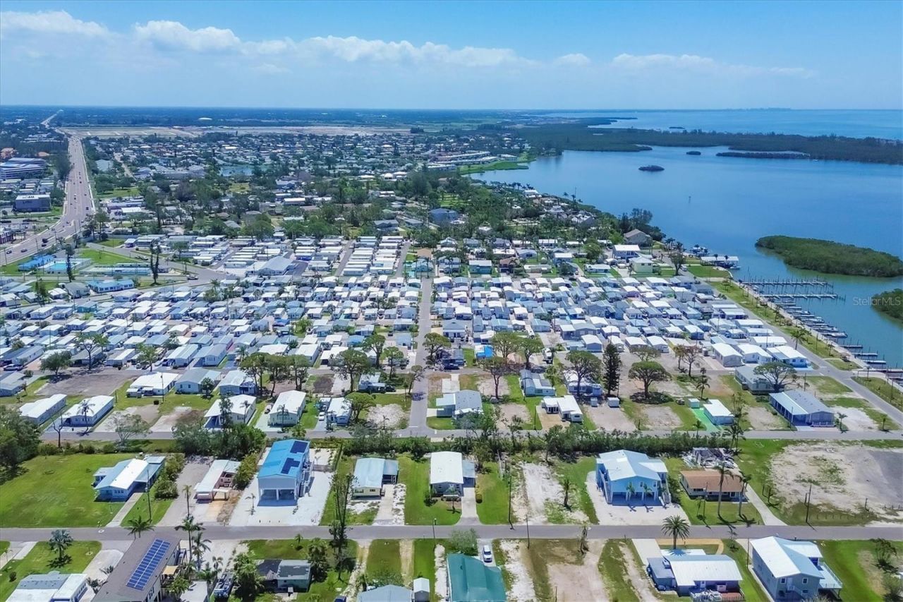 4515 106th Street W, Bradenton, FL 34210 Photo