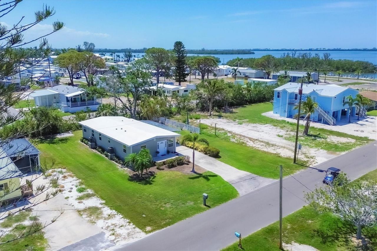 4515 106th Street W, Bradenton, FL 34210 Photo