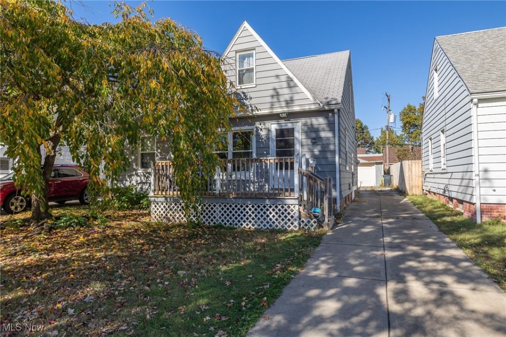 13810 Clifford Avenue, Cleveland, OH 44135 Main Photo