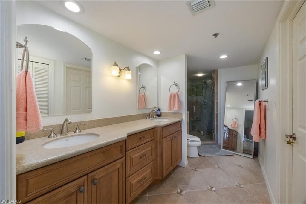 4130 Bayhead Dr, Unit 301, Bonita Springs, FL 34134 Photo