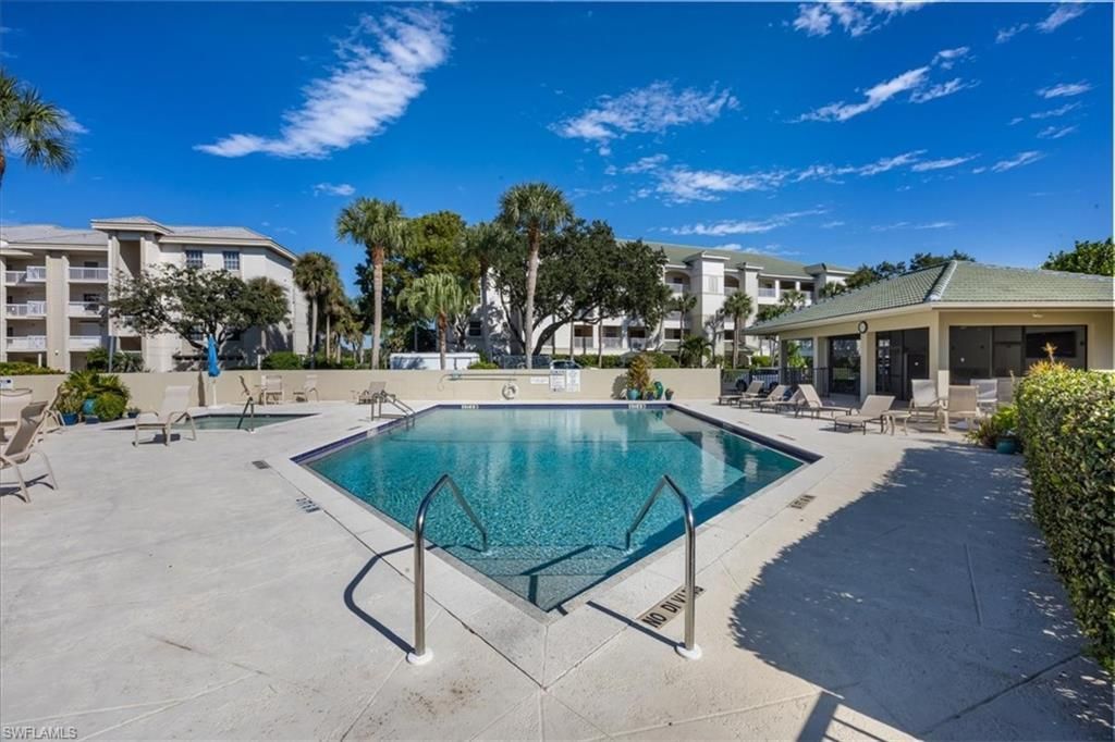 4130 Bayhead Dr, Unit 301, Bonita Springs, FL 34134 Photo