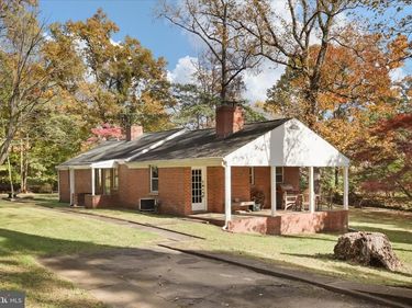 7914 IDYLWOOD ROAD, DUNN LORING, VA 22027