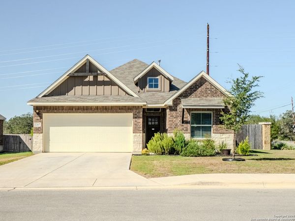 2267 Meadow Way, New Braunfels, TX 78132