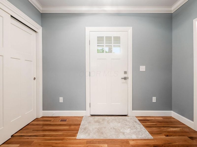 415 Glen Echo Circle, Columbus, OH 43202 Photo 5