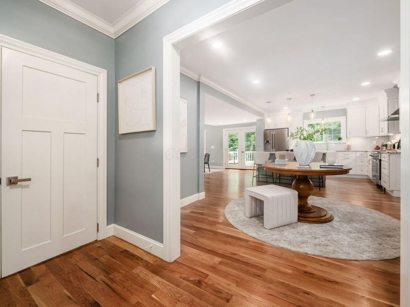 415 Glen Echo Circle, Columbus, OH 43202 Photo 6