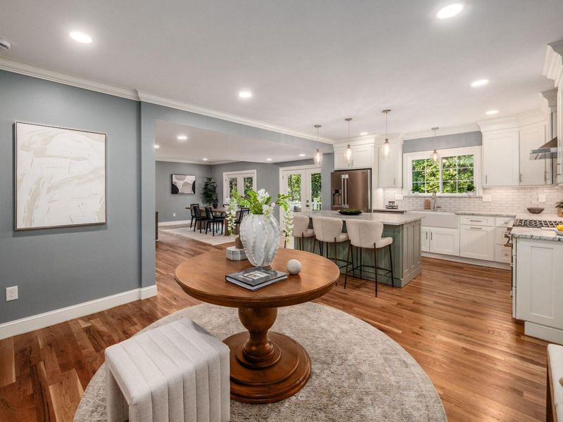 415 Glen Echo Circle, Columbus, OH 43202 Photo 7