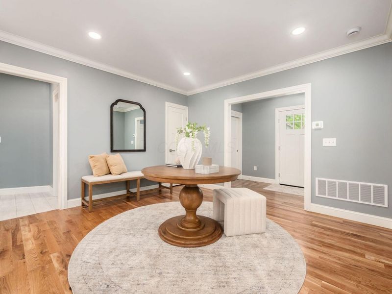 415 Glen Echo Circle, Columbus, OH 43202 Photo 9