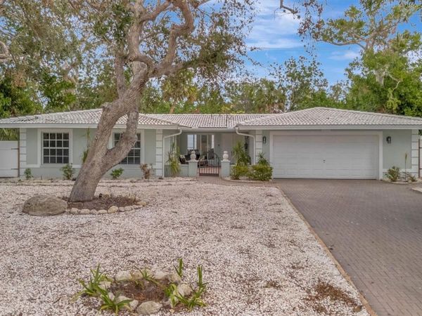 567 VENICE LANE, SARASOTA, FL 34242