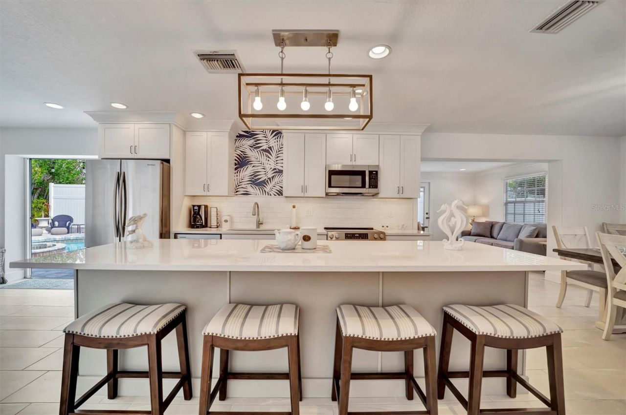 567 Venice Lane, Sarasota, FL 34242 Photo