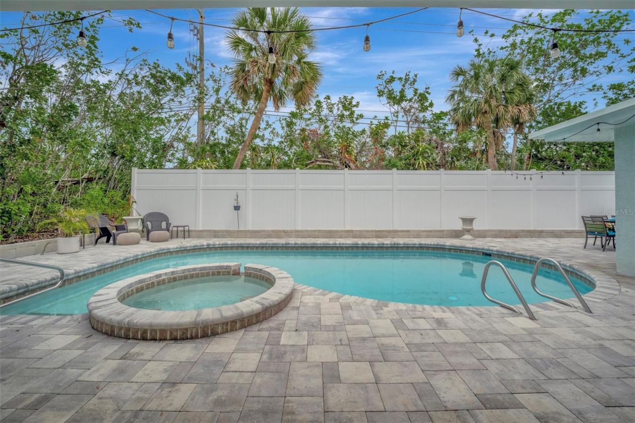 567 Venice Lane, Sarasota, FL 34242 Photo