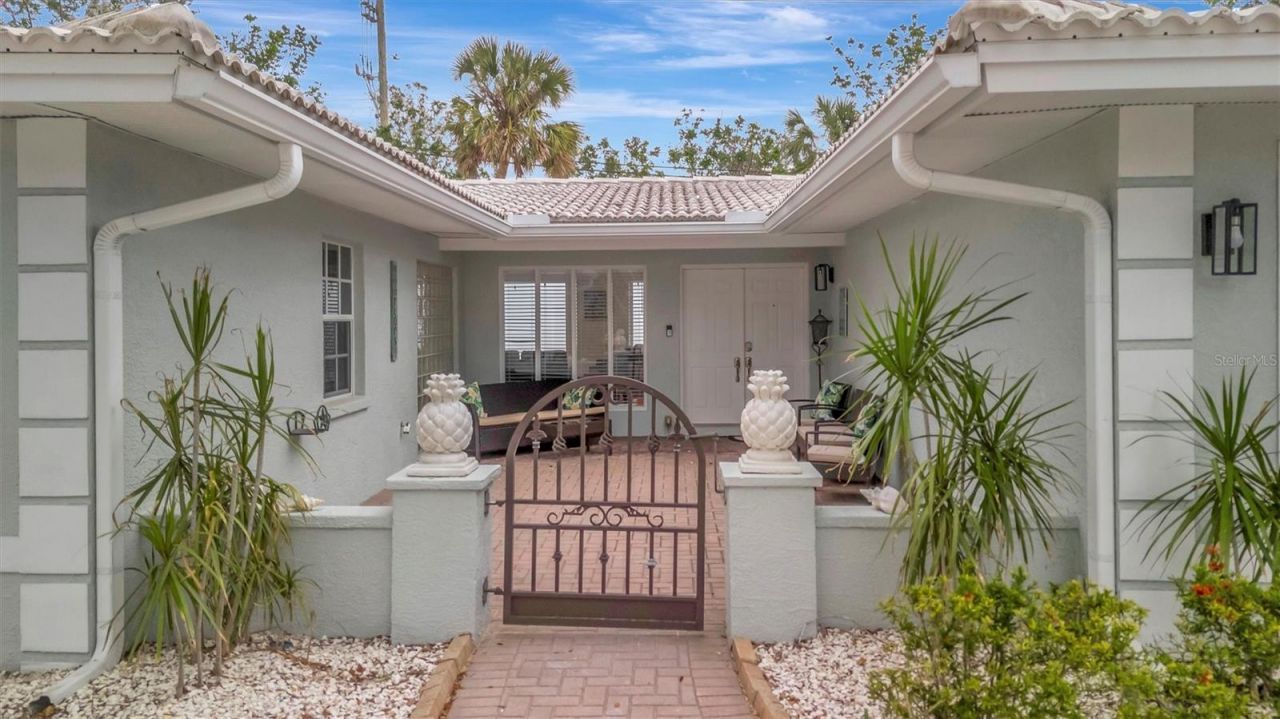 567 Venice Lane, Sarasota, FL 34242 Photo