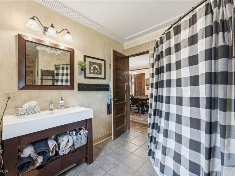 503 W Main Street, Malvern, OH 44644 Photo 21