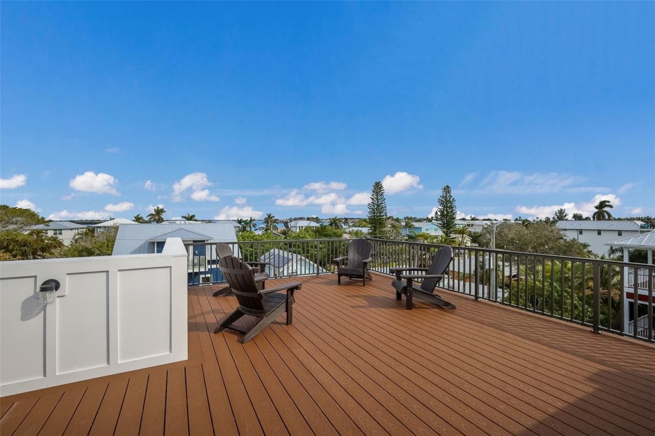 2213 Avenue C, Bradenton Beach, FL 34217 Photo