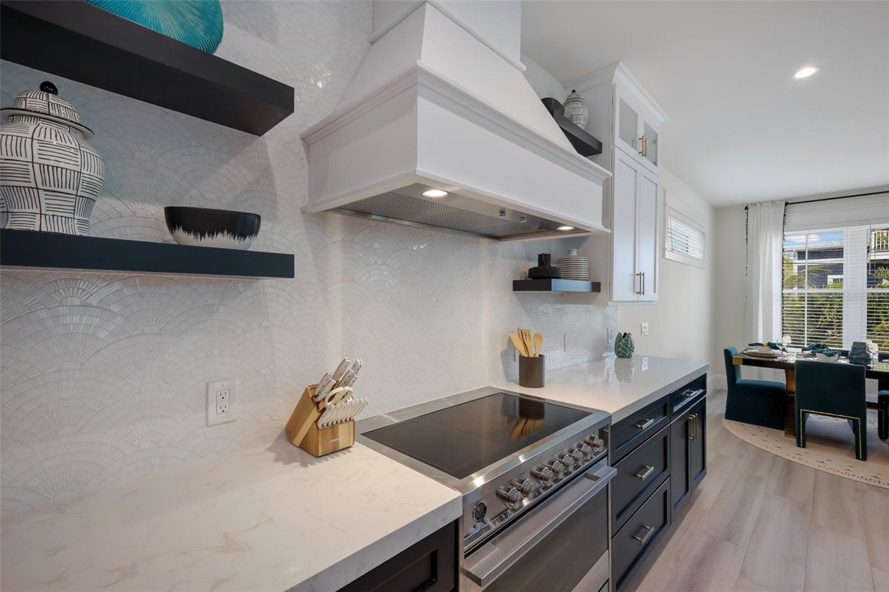 2213 Avenue C, Bradenton Beach, FL 34217 Photo