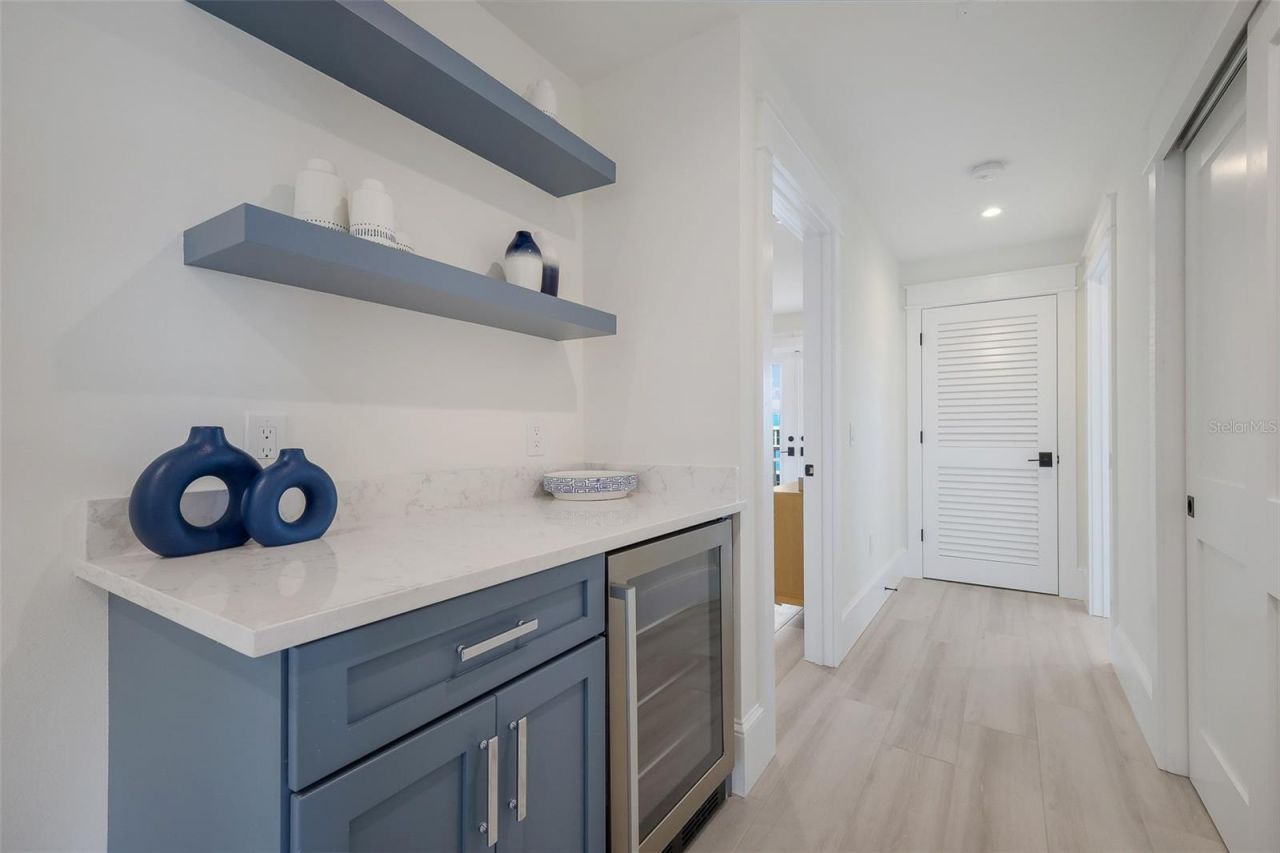 2213 Avenue C, Bradenton Beach, FL 34217 Photo