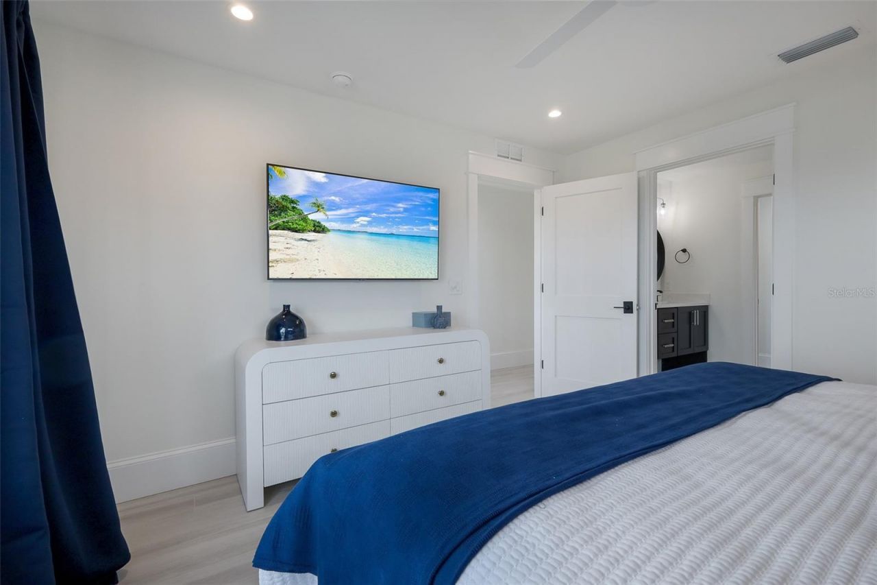 2213 Avenue C, Bradenton Beach, FL 34217 Photo