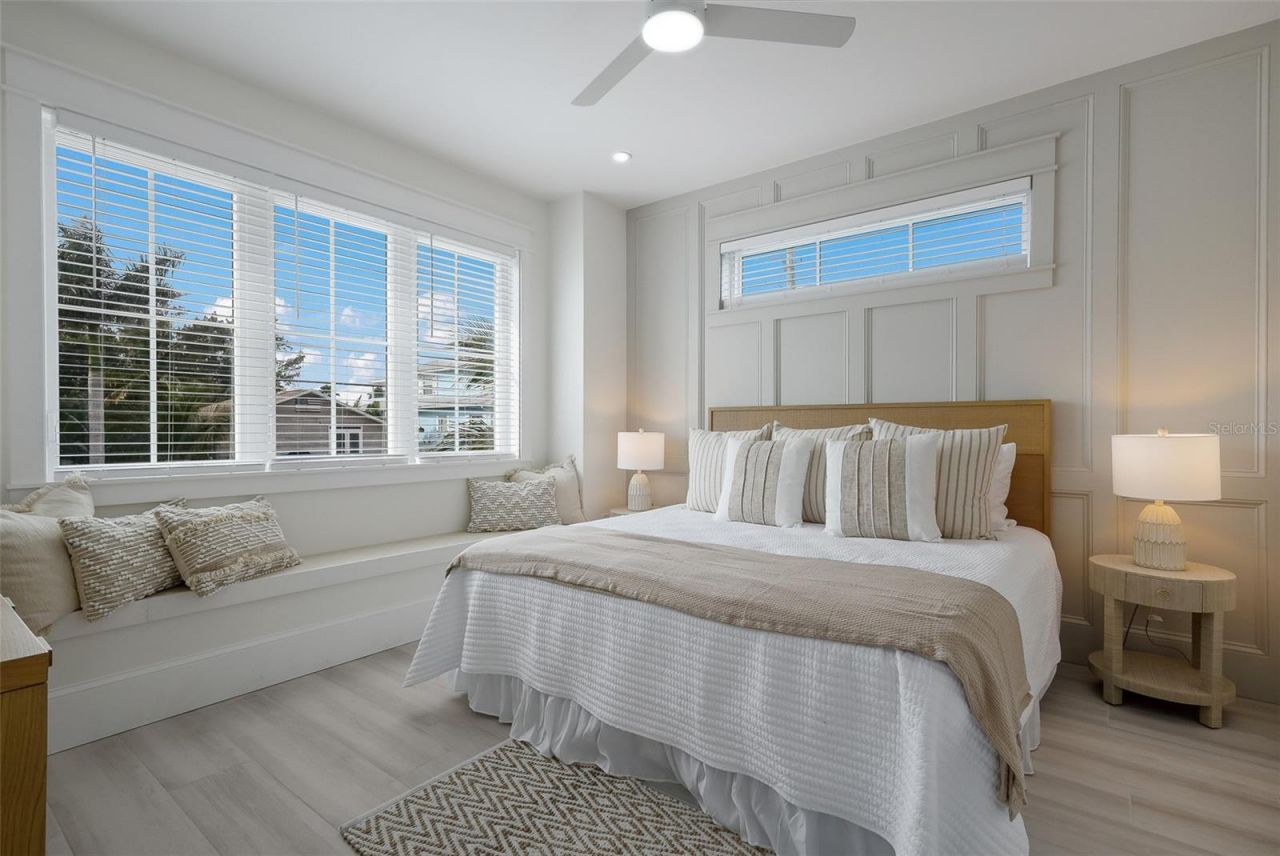 2213 Avenue C, Bradenton Beach, FL 34217 Photo