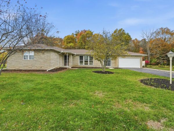 854 S Section Line Road, Delaware, OH 43015