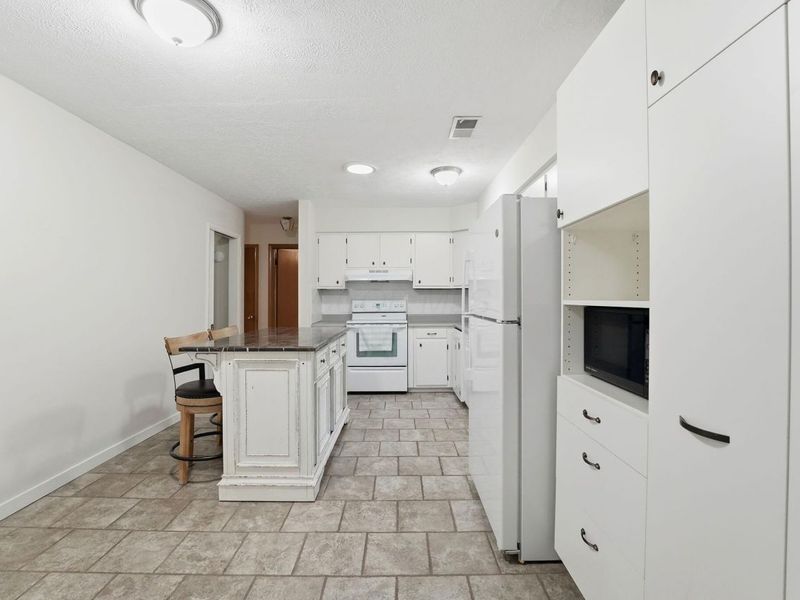 854 S Section Line Road, Delaware, OH 43015 Photo 15