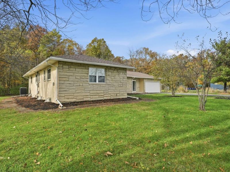 854 S Section Line Road, Delaware, OH 43015 Photo 2