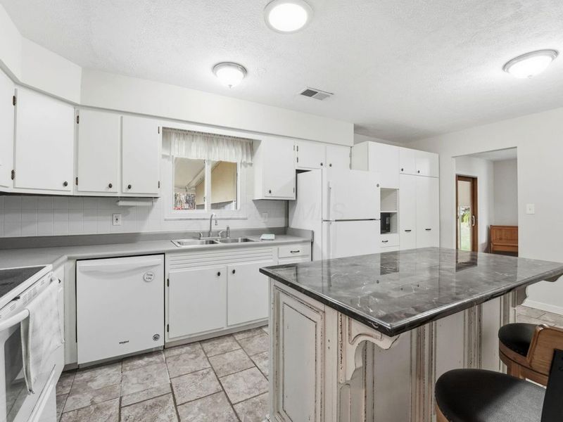 854 S Section Line Road, Delaware, OH 43015 Photo 20