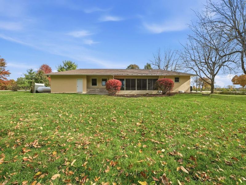 854 S Section Line Road, Delaware, OH 43015 Photo 3