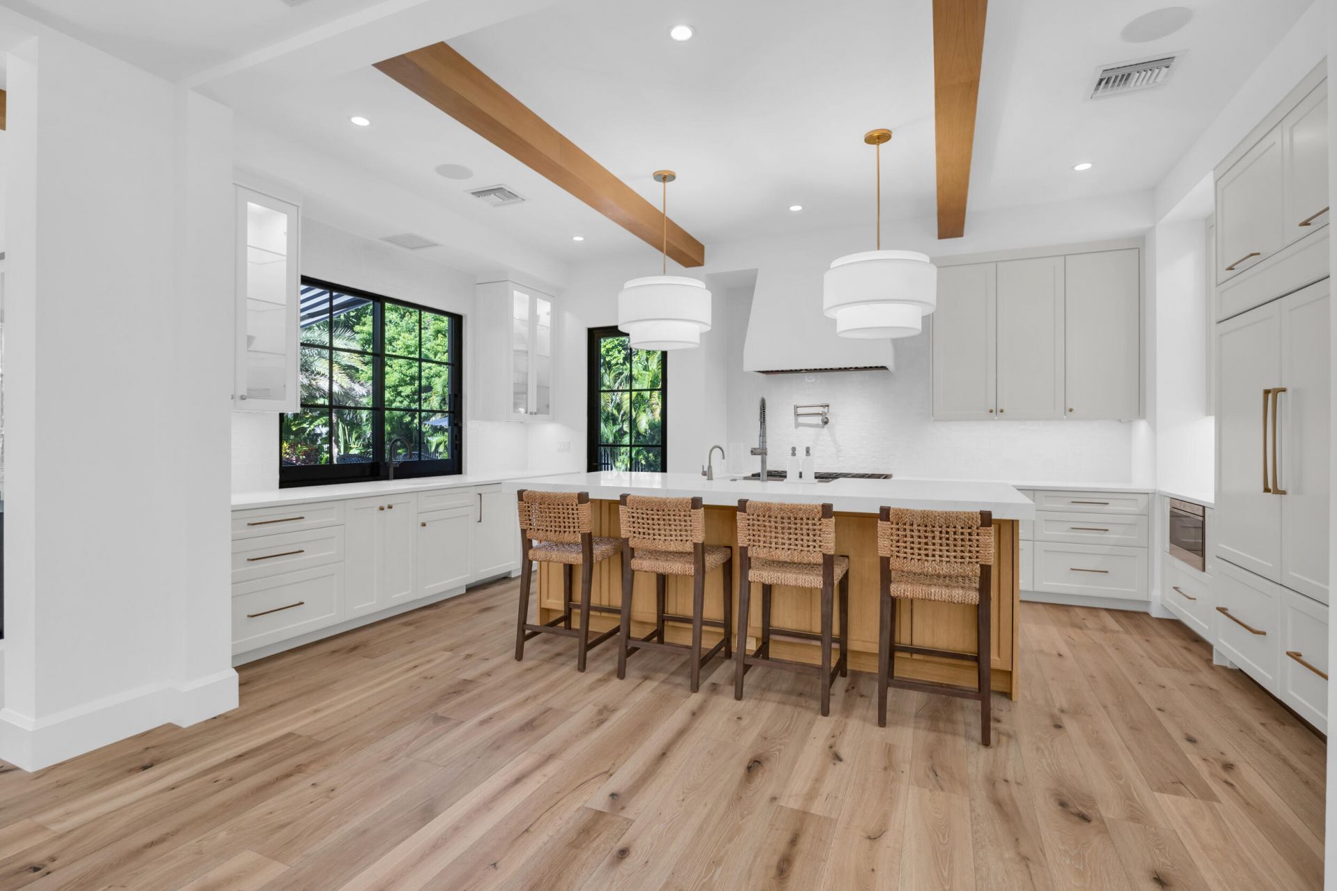 44 S Beach Road, Jupiter Island, FL 33455 Photo