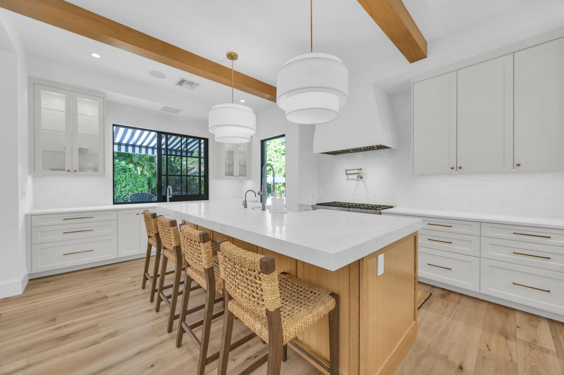 44 S Beach Road, Jupiter Island, FL 33455 Photo