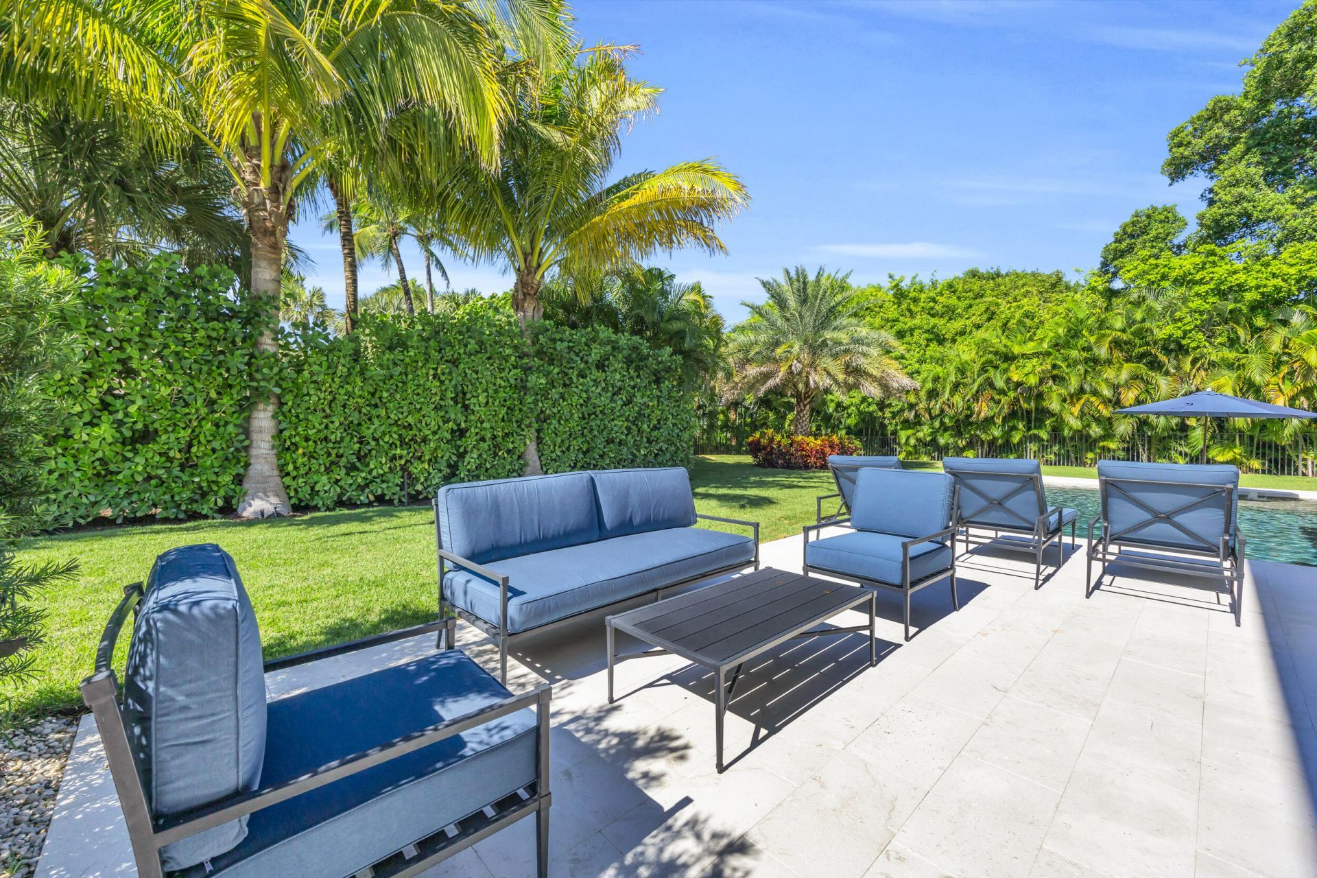 44 S Beach Road, Jupiter Island, FL 33455 Photo