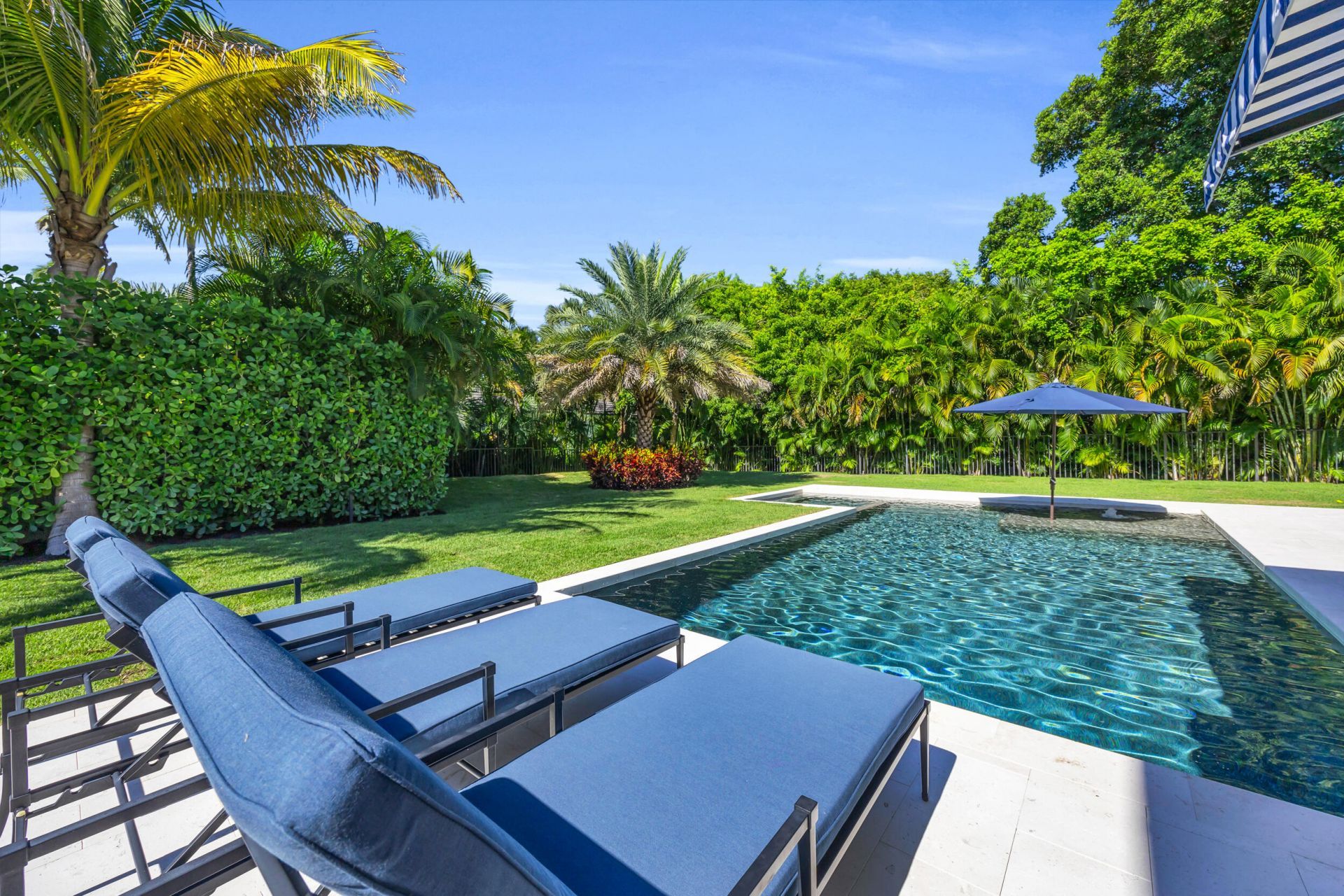 44 S Beach Road, Jupiter Island, FL 33455 Photo