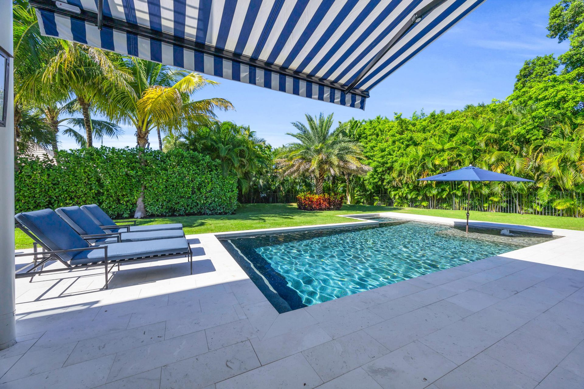 44 S Beach Road, Jupiter Island, FL 33455 Photo