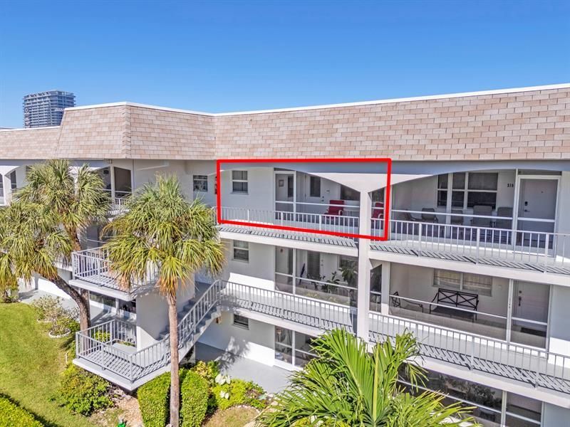 581 Blue Heron Drive, Unit 317-B, Hallandale Beach, FL 33009 Photo