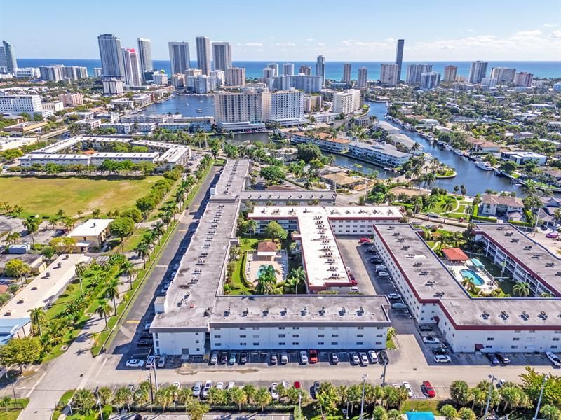 581 Blue Heron Drive, Unit 317-B, Hallandale Beach, FL 33009 Photo