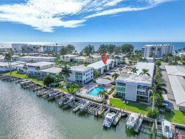 2100 Gulf Shore BLVD N, Unit 212, NAPLES, FL 34102