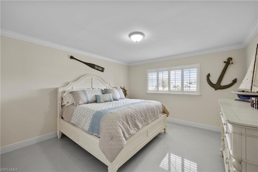 2100 Gulf Shore Blvd N, Unit 212, Naples, FL 34102 Photo