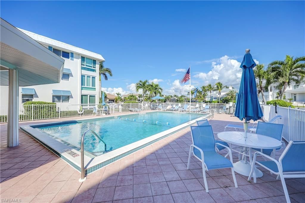 2100 Gulf Shore Blvd N, Unit 212, Naples, FL 34102 Photo