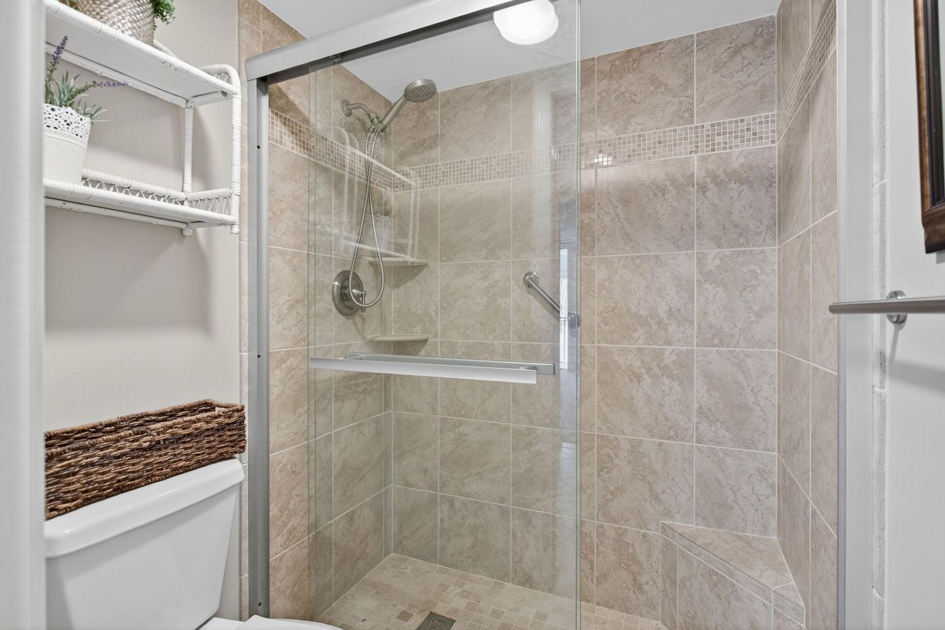 985 SE 19 Avenue, Unit 204, Deerfield Beach, FL 33441 Photo