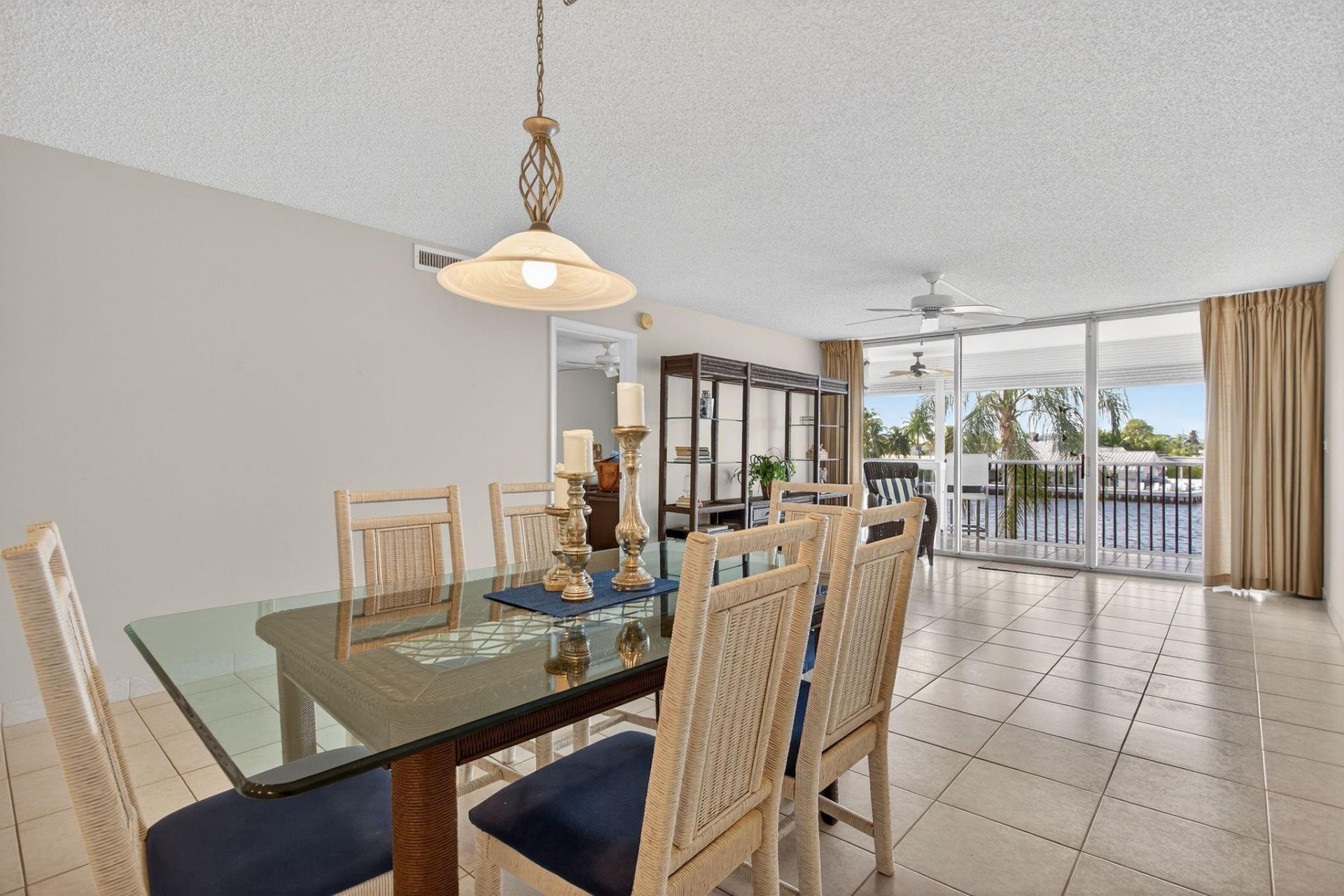985 SE 19 Avenue, Unit 204, Deerfield Beach, FL 33441 Photo