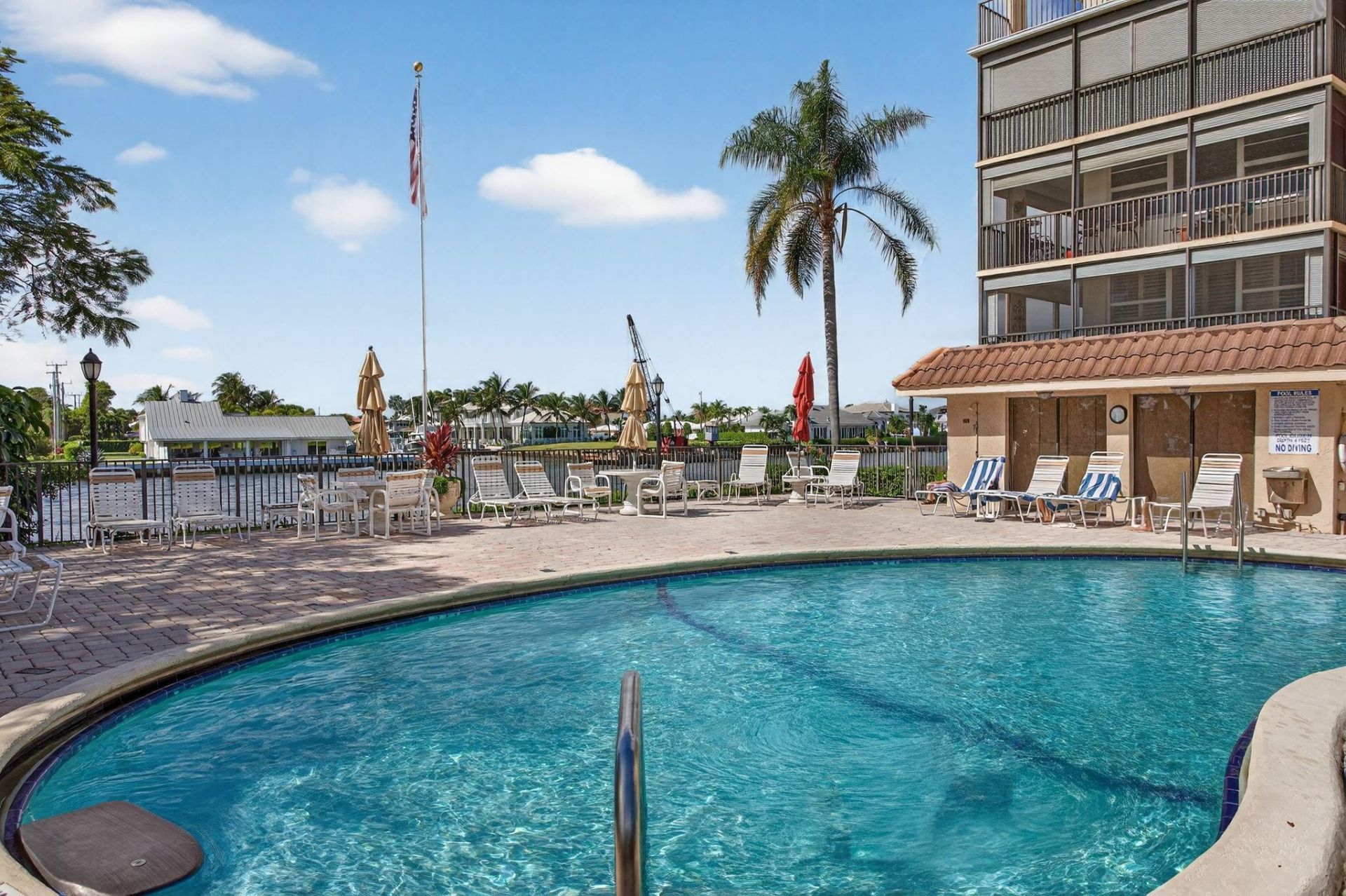 985 SE 19 Avenue, Unit 204, Deerfield Beach, FL 33441 Photo