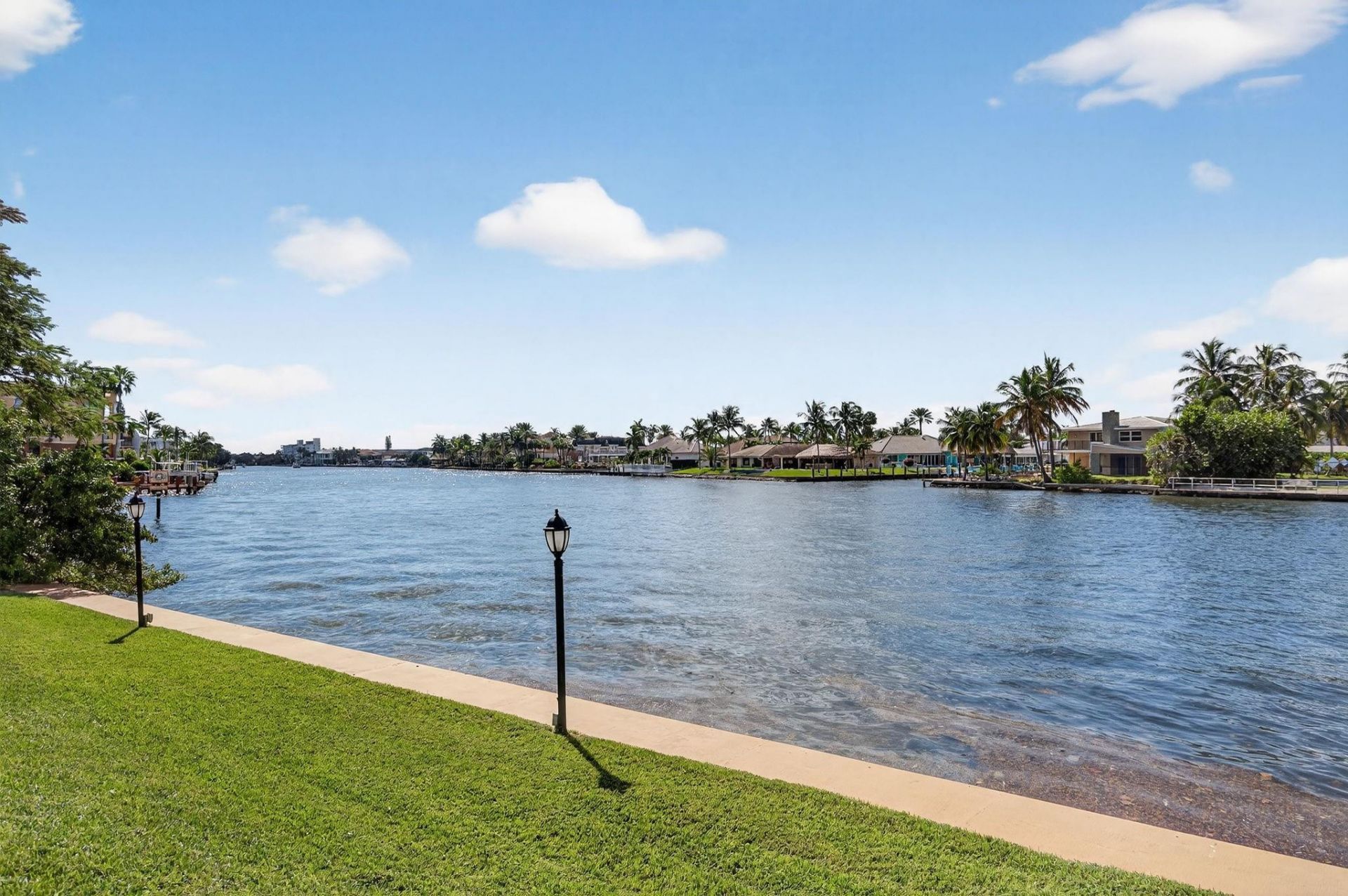 985 SE 19 Avenue, Unit 204, Deerfield Beach, FL 33441 Photo